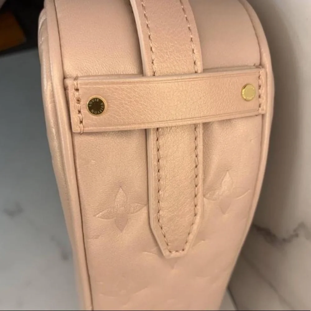 LOUIS VUITTON RARE BAG - Picture 7 of 8